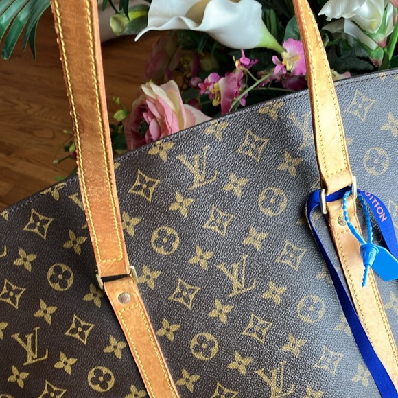 $3,000 Louis Vuitton Babylone tote. Authenticated twice! - Picture 13 of 17